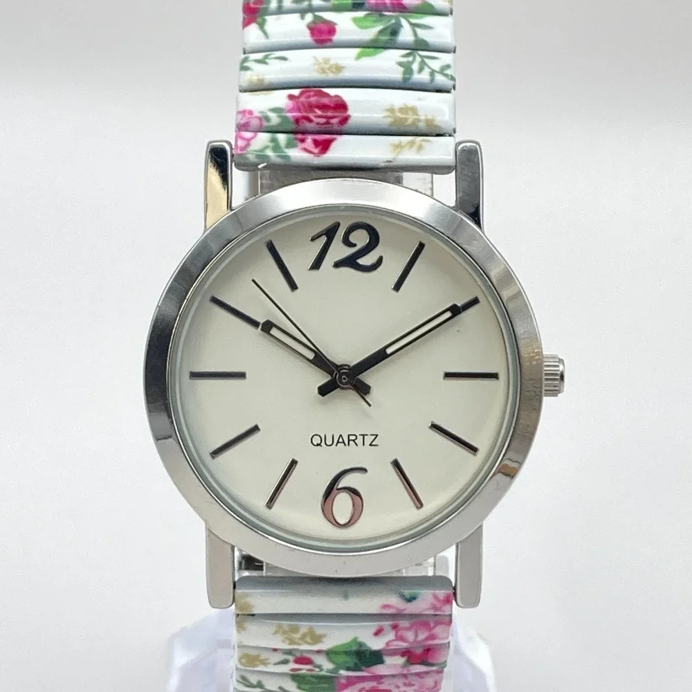 Womens Floral Watch 32mm Silver Tone Stretch Band Spring New Battery SMALL 6